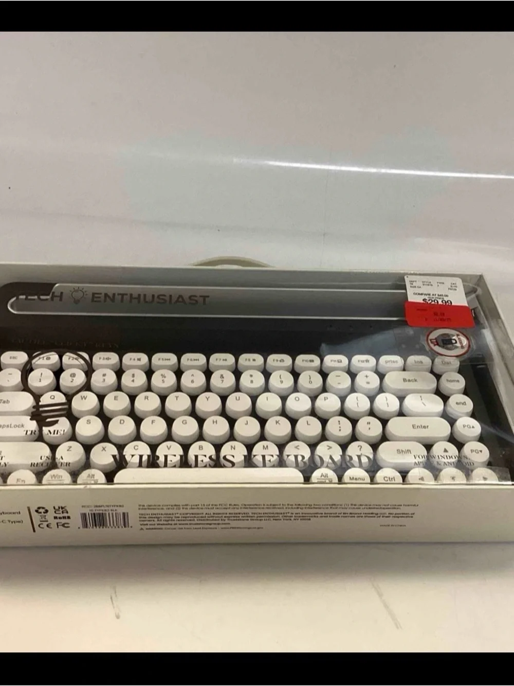 White Retro Wireless Keyboard - Classic Typewriter Style